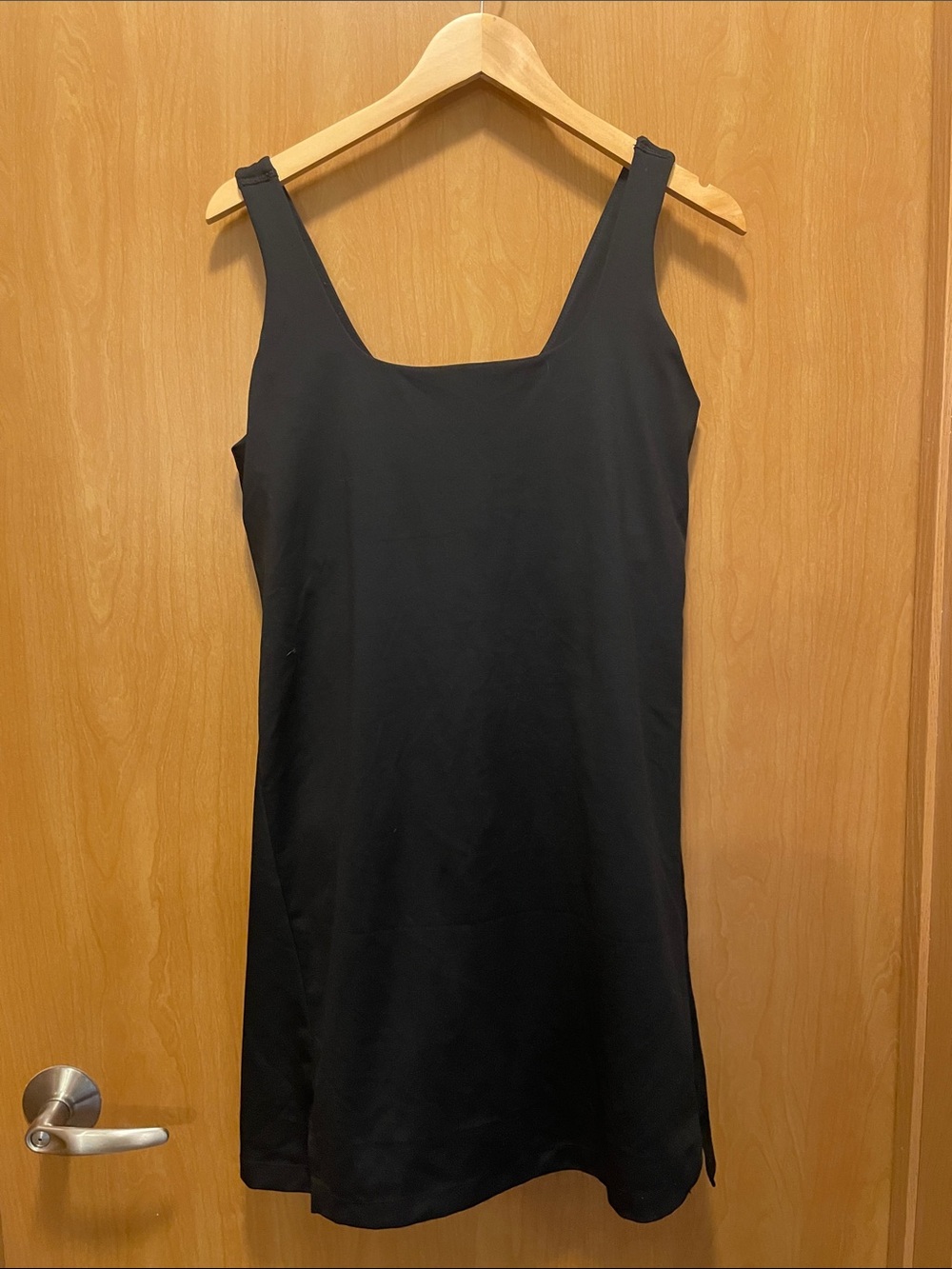 Old Navy Black Athletic Dress